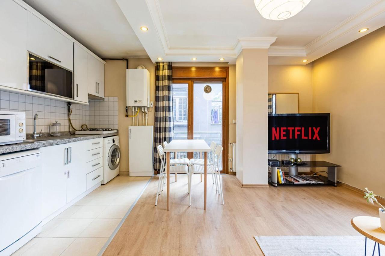 Bright Apartament *